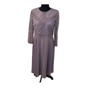 Journey Five Lace Dress - Purple Medium M